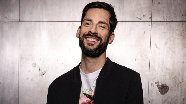 Sportmarketingexperte Robert Kosinski: "Nur gemeinsam wird man zum Matchwinner" - Der Sportmarketingexperte Robert Kosinski hat sich 2023 selbstständig gemacht, nachdem er zuvor bei Jung von Matt Sports u.a. Head of Digital & Innovation war - Quelle: R. Kosinski